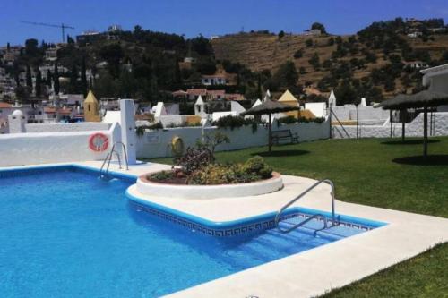 Casa en Nerja con gran terraza, muy luminosa y en tranquila urbanización