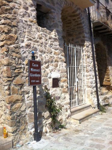 Φωτογραφία από το άλμπουμ του Casa Halaesa 48 σε Tusa