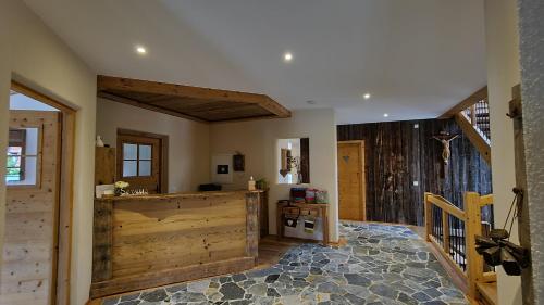 Фотография из галереи Kleines Zirbelhotel - ÜF в Обераммергау