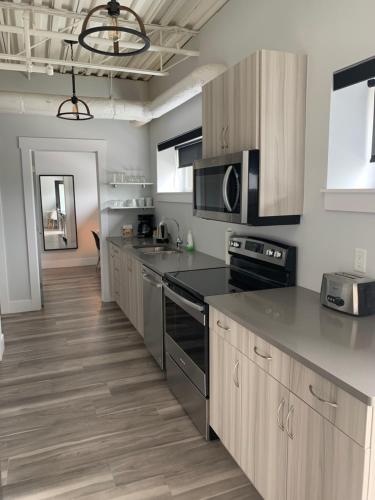 Dapur atau dapur kecil di Station 1 by Terra Hospitality