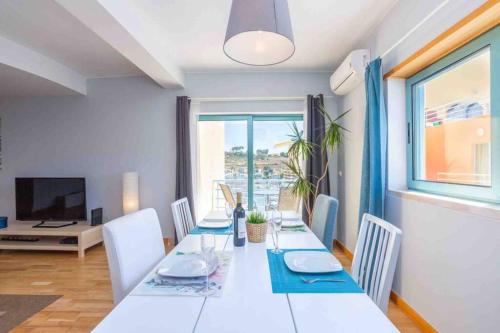 Admirable 1 bedroom Marina view apt. Albufeira