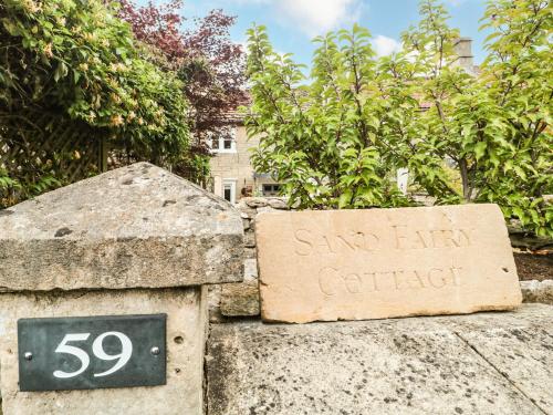 Gallery image of Sand Fairy Cottage in Bath