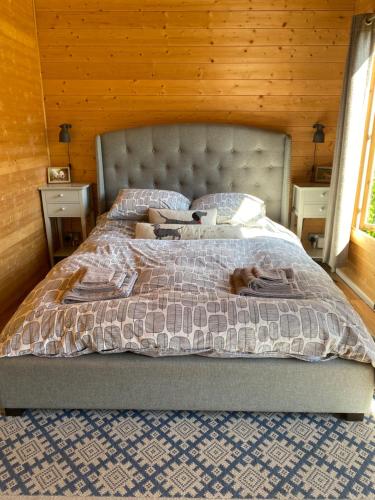 Postel nebo postele na pokoji v ubytování Modern Summerhouse