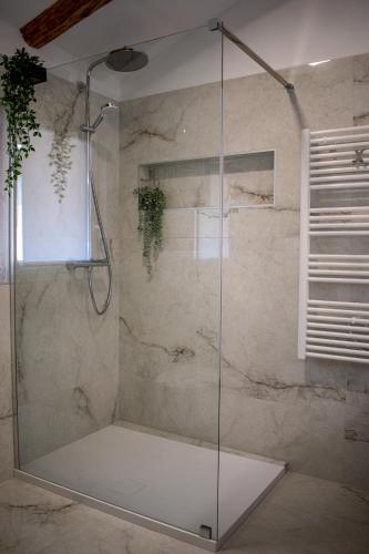 Ένα μπάνιο στο Apartmaji na placu