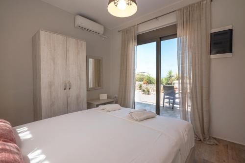 Imagen de la galería de Pink Sand Villas, en Agios Padeleimon