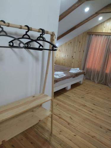 hotel alismeretiにあるベッド