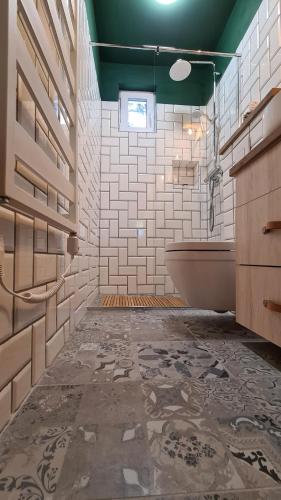 Kúpeľňa v ubytovaní Világos Kert Balatonvilágos Chill House