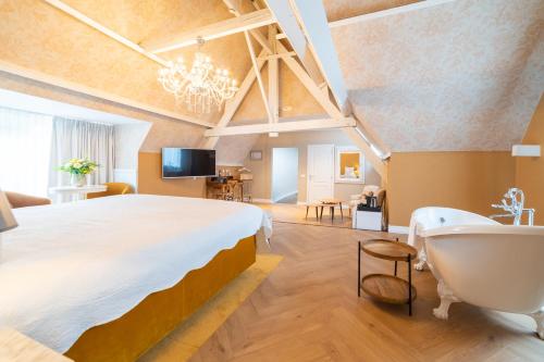 Afbeelding uit fotogalerij van Grand Hotel Normandy by CW Hotel Collection in Brugge