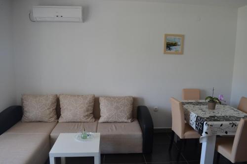 Apartments Mare