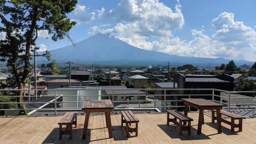 Pemandangan gunung umum atau pemandangan gunung yang diambil dari the country house