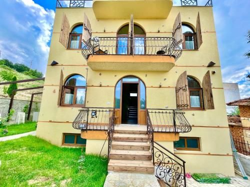 Gallery image of Villa Konda Tushemisht Pogradec in Tushemisht