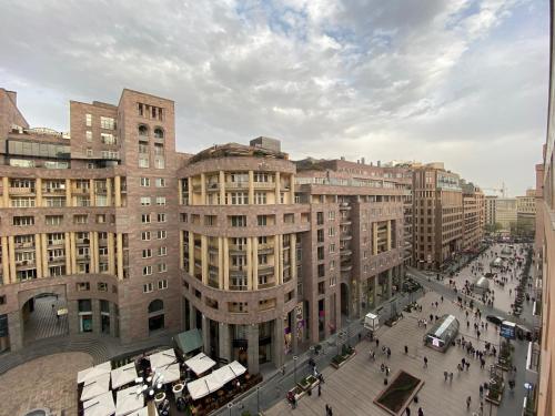 Northern Avenue, 4 bedrooms Luxury apartment im the heart of the Yerevan