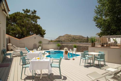 Swimming pool sa o malapit sa Eressian Hotel & Hammam Spa