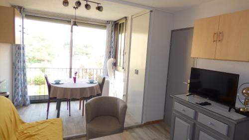Joli T2 , climatisé, parking, proche mer, NARBONNE-PLAGE