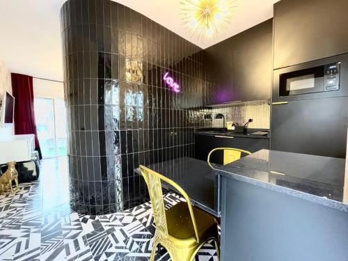 Apartment Estudio Pueblo Andaluz Planb4all, Marbella, Spain ...