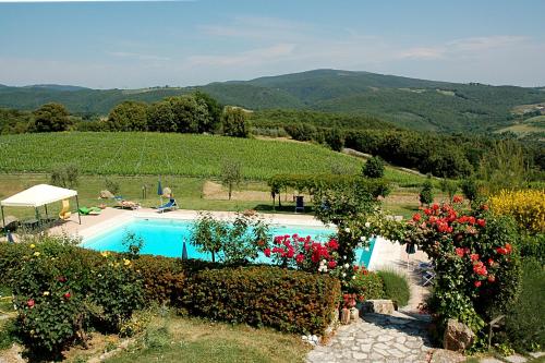A view of the pool at Antico Borgo Il Cardino or nearby