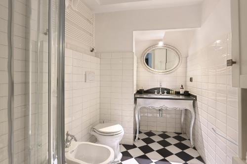 Pontevecchio Stylish Apartment in Florence