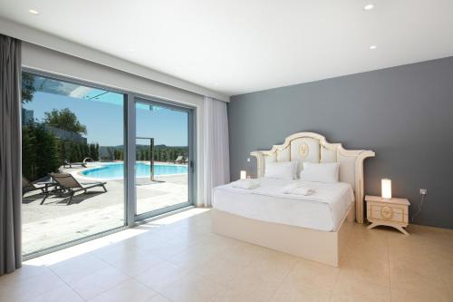 Πισίνα στο ή κοντά στο Five Stars Villa