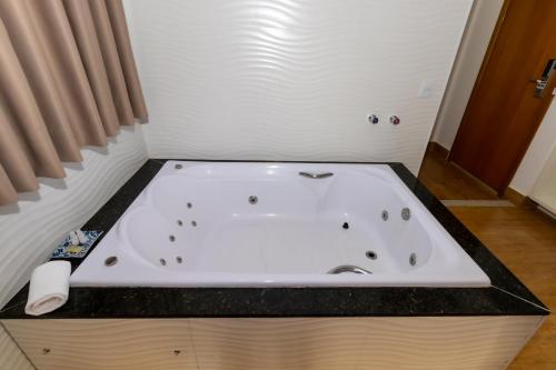ポウゾ・アレグレにあるGranlago Hotelのギャラリーの写真