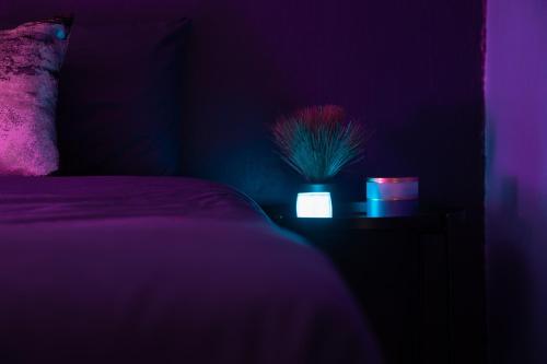 Ένα ή περισσότερα κρεβάτια σε δωμάτιο στο Sleep with Me Bangkok - BTS Phra Khanong