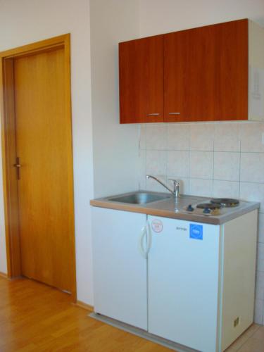 Cuina o zona de cuina de Apartments Nikolas