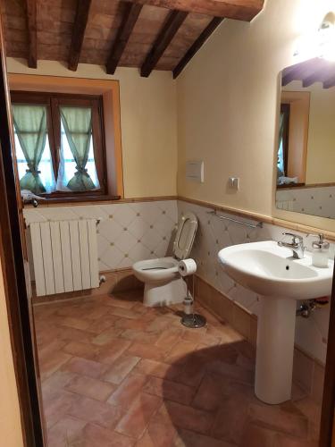 Bathroom sa Agriturismo Il Giovannello