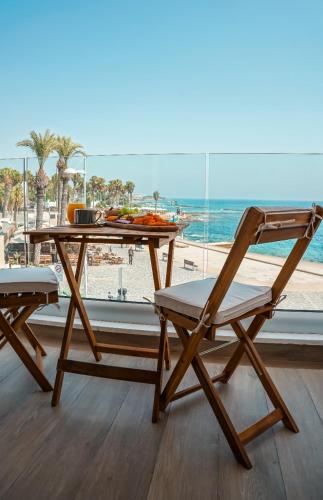 COSea Living: SeaSide Deluxe Suite in Harbour 107B