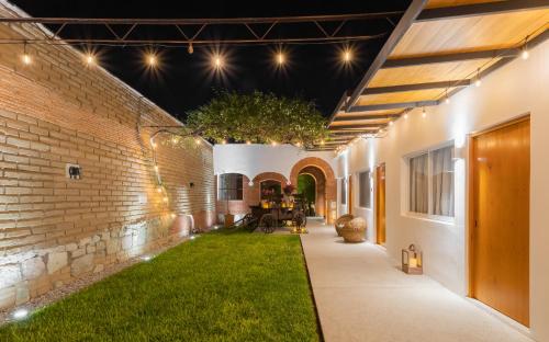 Ein Garten an der Unterkunft ArcoSodi Hotel Boutique
