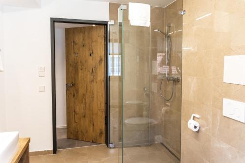 Bathroom sa 4 Apartments im Hof by Gasthof Linde