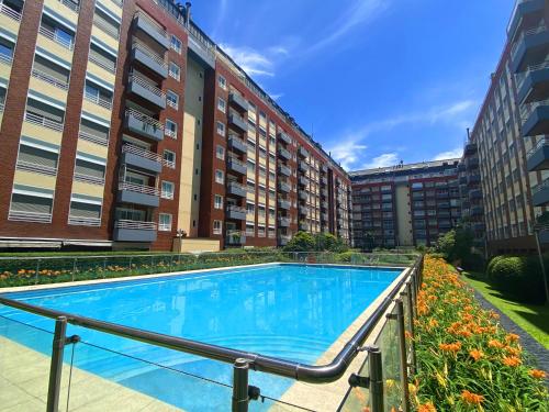 สระว่ายน้ำที่อยู่ใกล้ ๆ หรือใน Modern Apartments in Puerto Madero