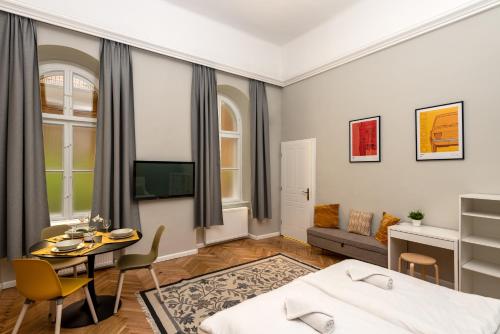 Imagen de la galería de OASIS Guest House Budapest, en Budapest