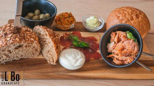 Hotel & Grandcafe LiBo – Photos 5