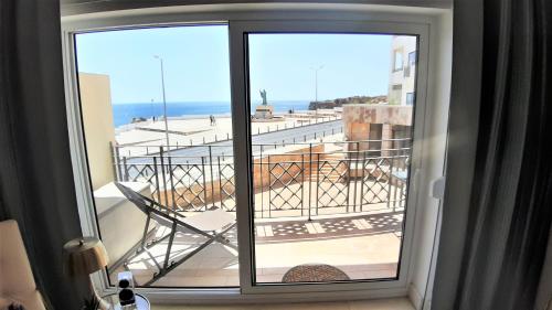 Foto POTATO BEACH apartment at beach front & sea view 5