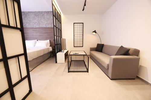 Luxury Apartment next to Acropolis with Jacuzzi K58