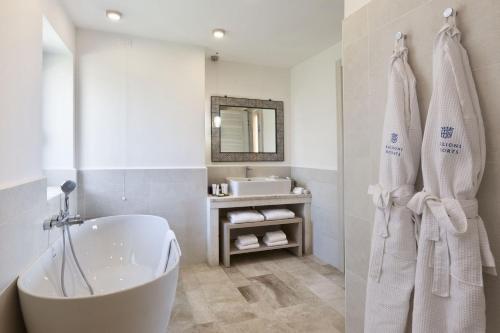 Salle de bains dans l'établissement Baglioni Resort Sardinia - The Leading Hotels of the World