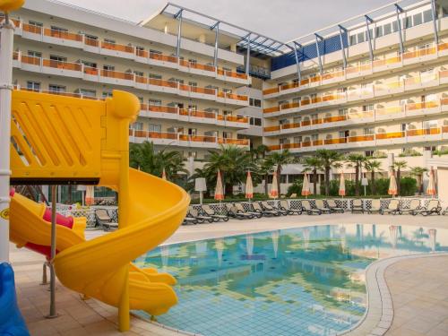 Swimming pool sa o malapit sa Bibione Palace Spa Hotel