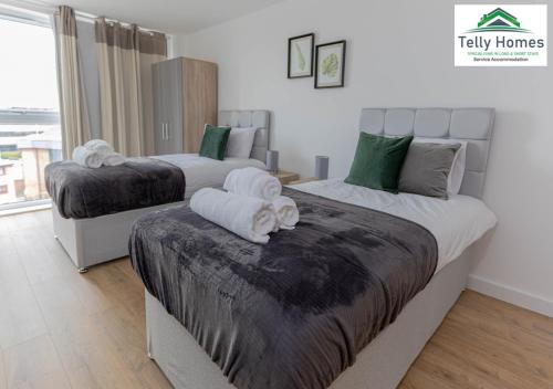 Afbeelding uit fotogalerij van 5 percent off weekly and 20 percent off monthly bookings - Marigold unit at Telly Homes Limited Birmingham City Centre -2 bedroom Apartment, Free WIFI in Birmingham