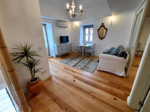Lisbon Castle Apartment