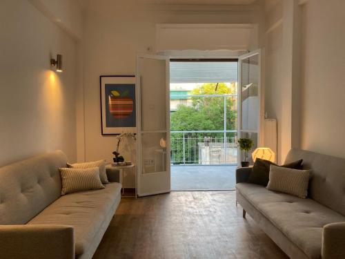 Great Apartment with Terrace in Central Athens