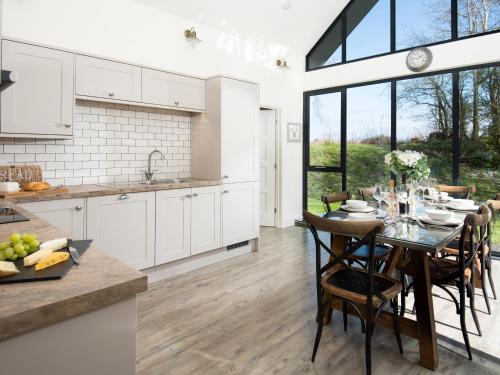 Dapur atau dapur kecil di Lambs Lodge