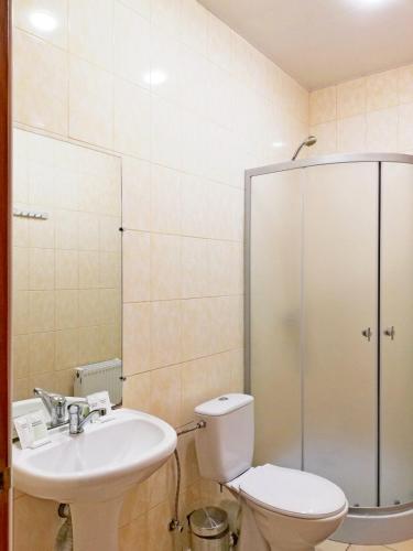 Prometey Hotelにあるバスルーム