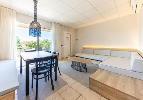 Apartaments Terraza - Santa Maria, Roses – Bijgewerkte ...