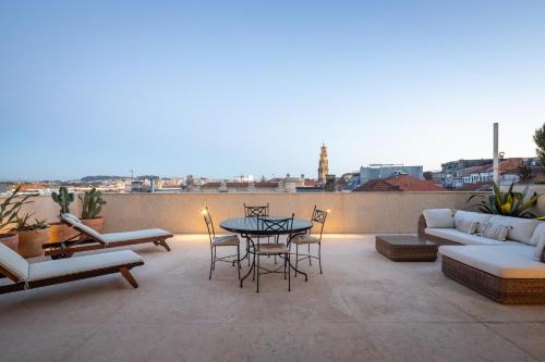 Best rooftop in Porto!