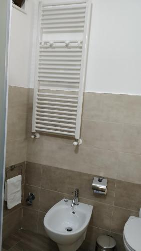 Ванная комната в Comeacasa B&B