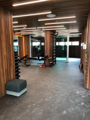 Fitness centrum a/nebo fitness zařízení v ubytování SALINAS EXCLUSIVE RESORT