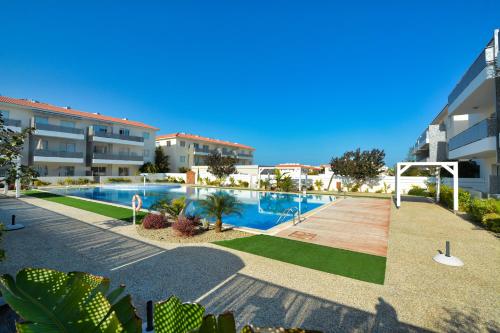 Bazén v ubytování SunnyVillas: NEW Studio SPA & GYM in Kapparis nebo v jeho okolí