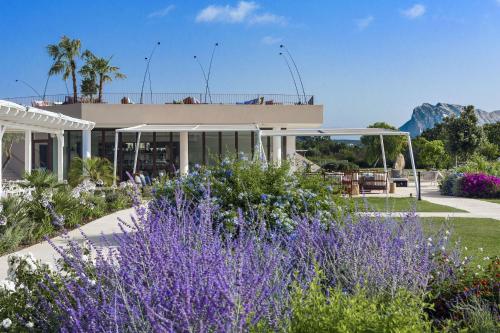 Jardin de l'établissement Baglioni Resort Sardinia - The Leading Hotels of the World
