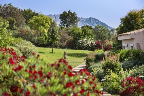 Vue générale sur la montagne ou vue sur la montagne depuis l'hôtel