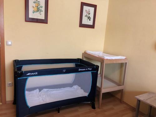 Ένα ή περισσότερα κρεβάτια σε δωμάτιο στο Ferienhaus Gonsbach