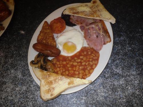 Food at or somewhere near the inn 